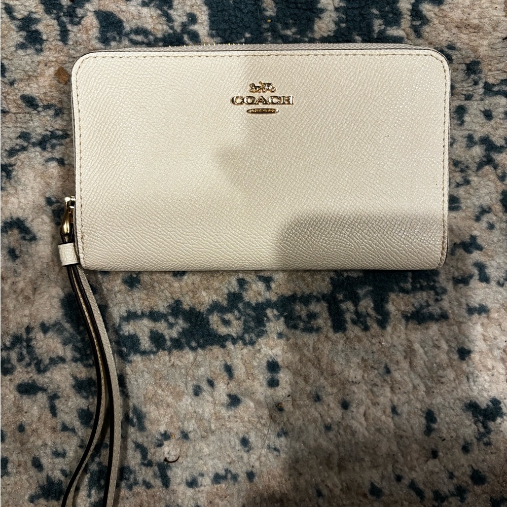 NWOT Coach Ivory Wallet - Picture 2 of 4
